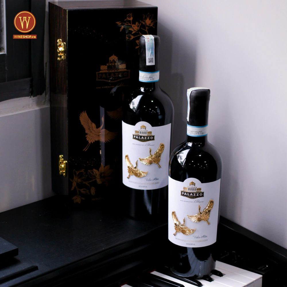 Palazzo Volo Alto - Hạc Vàng Nhãn Trắng