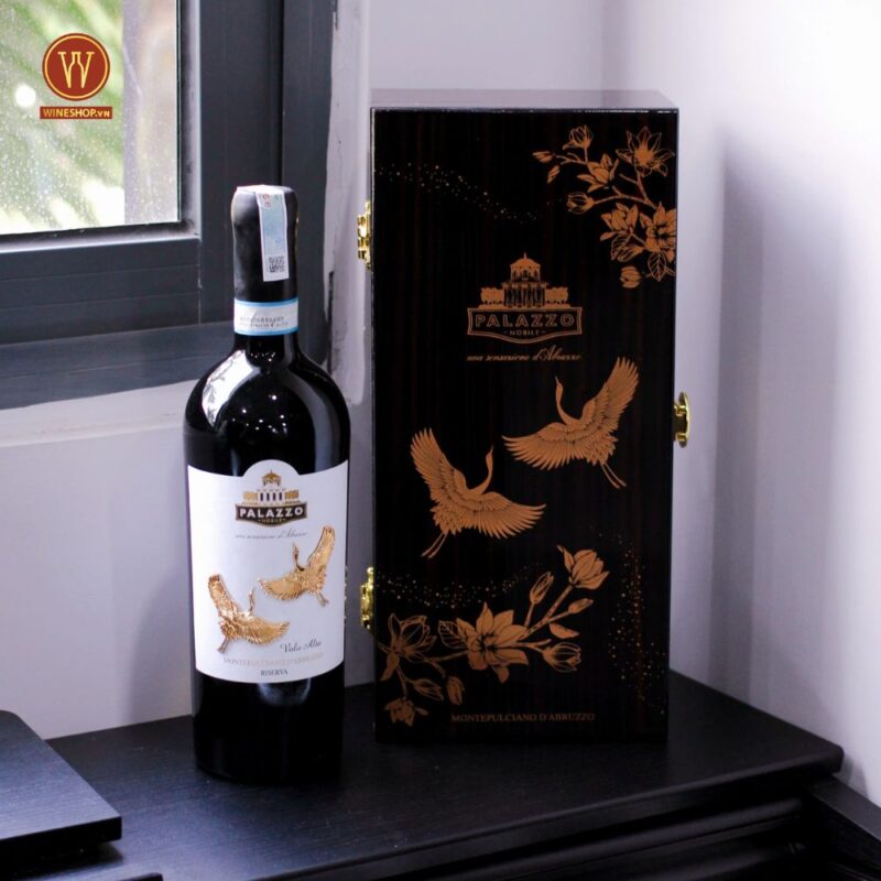 Palazzo Volo Alto - Hạc Vàng Nhãn Trắng